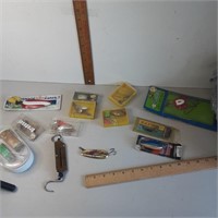 Fishing lure lot, with assorted items