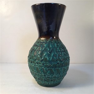 WEST GERMAN POTTERY VASE 1256-22