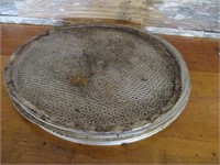 Bid x 10: Round Perforated Baking Pans (14")