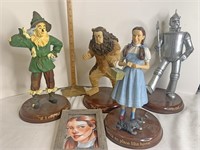 Wizard of Oz statues and Dorothy photo