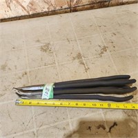 Needle nose pliers