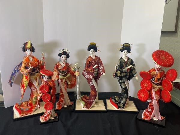 6 Vintage Porcelain Japanese Women Figurines