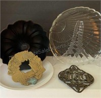 Pair of Large Platters Cake Plates, Bundt Pan and