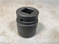 SNAP ON 3/4 IN DRIVE - 1-1/8 SOCKET