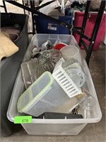 LARGE LOT OF GLASSWARE KITCHEN ETC