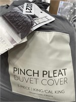 PINCH PLEAT DUVET COVER KING/CALKING RETAIL $150