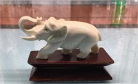 Miniature elephant carving (possibly ivory)