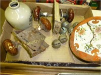 4 Boxes of vintage items - banks