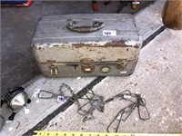 Vintage Metal Tackle Box & Stringer (No reel)