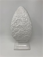 Deartis Ceramic Finnial Statue
