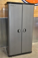 Crafts lockable metal storage cabinet w/ key
