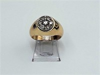 MENS 14K GOLD AND DIAMOND RING