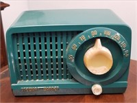 Stewart-Warner Model 9160 Tube Radio