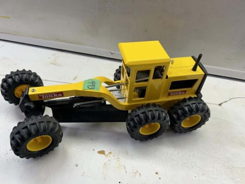 Tonka Bronco (removable wheels) & books