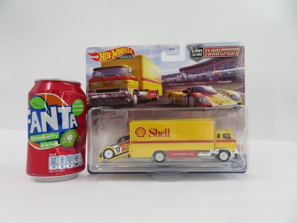 Hot Wheels Premium Car Culture, Team Transport