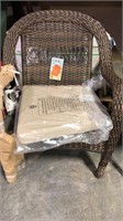 Hampton Bay Wicker Chair And Cushion