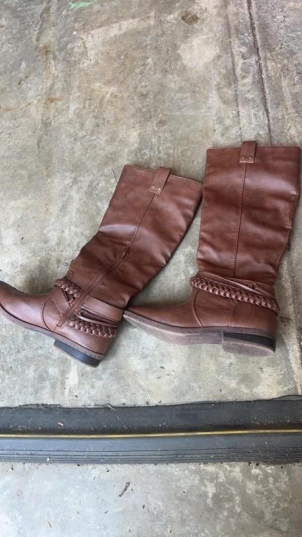 Rampage brown leather boots (7.5)