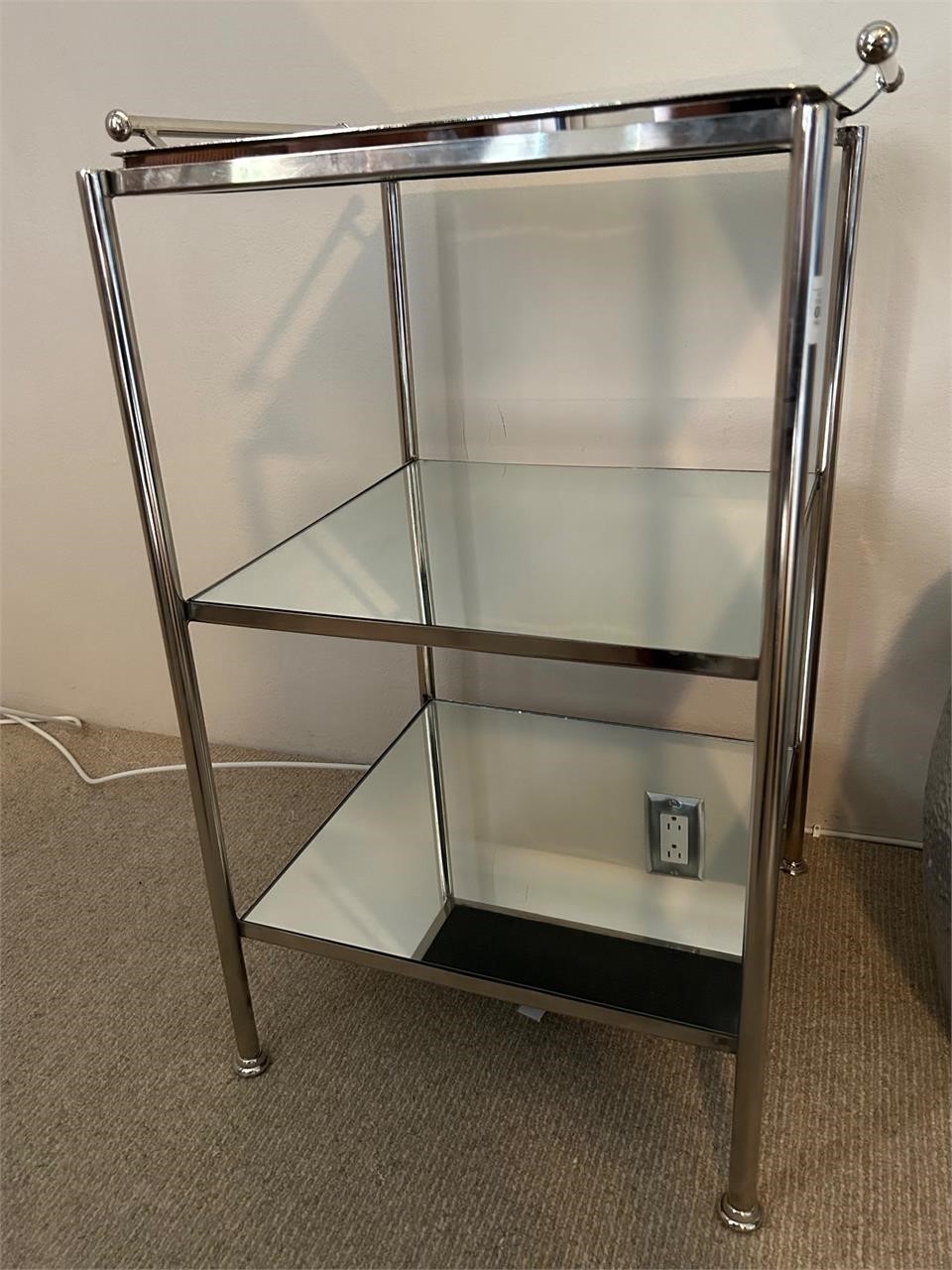 Bar Cart Style / Side Table w Mirrored Shelves