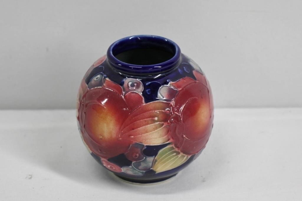 Moorcroft STYLE Bulbous Vase