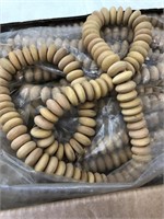 Wood beads. 25 mm. Unpolished natural. 3600