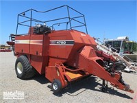 Hesston 4790 Cutter Baler