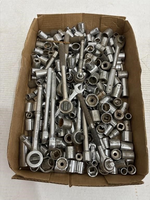 Assorted Sockets/Ratchets