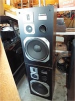 Set of Hitachi HSA-3124 Speakers