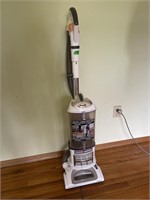 Shark upright vacuum- tested