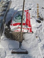 4- 40lb bags of top soil & 1 rake