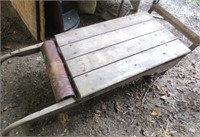 Hand feed cart/dolly with under scales