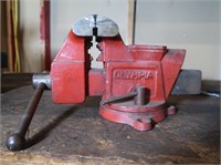 Olympia 4" Bench Vise