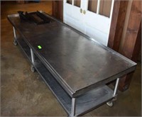 STAINLESS STEEL TABLE ON CASTERS