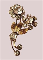 VINTAGE GOLD CLEAR CRYSTAL FLORAL BOUQUET BROOCH