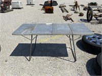 4’ aluminum folding table