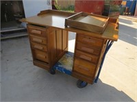 Vintage Oak Wooden Desk (Nice Piece)
