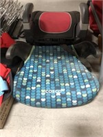 BOOSTER SEAT