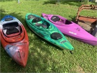 (3) MIX NICE KAYAKS