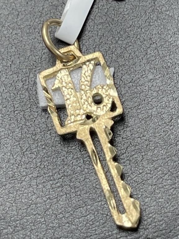 $240 10K  0.8G Key Pendant