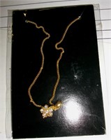 COSTUME NECKLACE