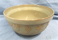 LARGE CERAMIC BOWL*KITCHEN ESSENTIALS