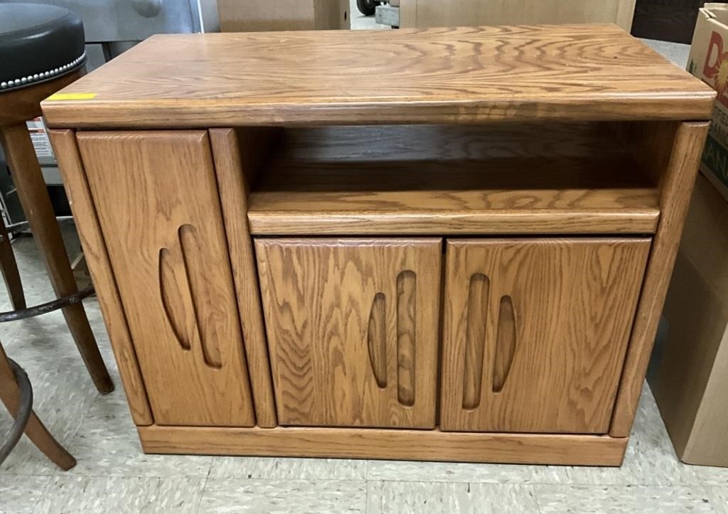 TV Stand 36 x 20 x 28