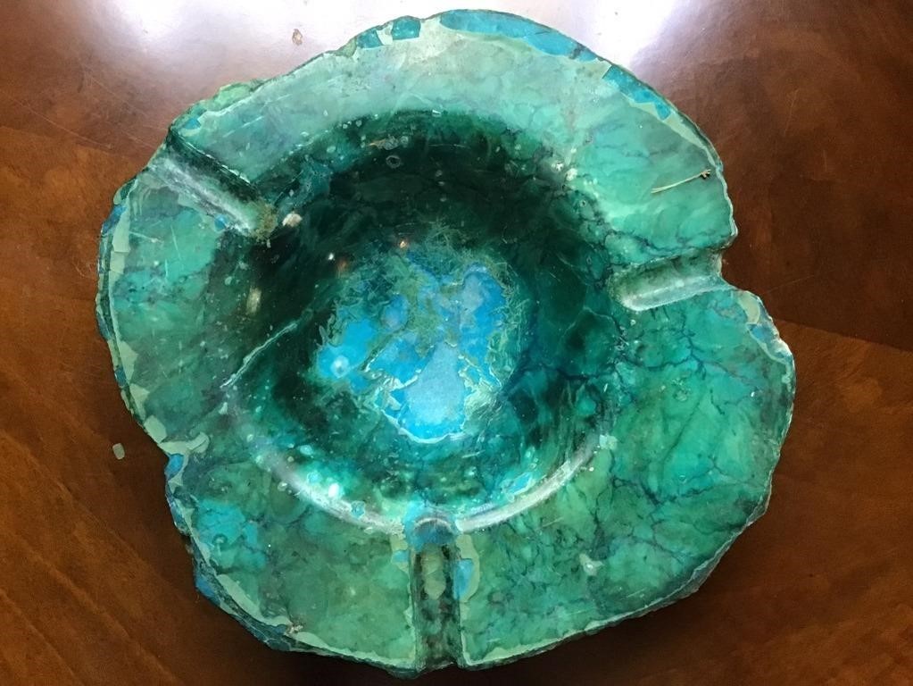 VINTAGE GREEN STONE ASHTRAY