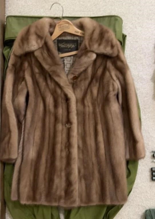 Rhombergs fur coat with hanging cover