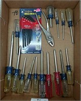 Box with 15 Craftsman Philps-end Screwdrivers