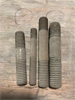 Lot of double threaded studs