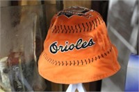 BALTIMORE ORIOLES CAP - NOT STAND