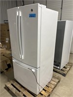 GE Appliances Refrigerator