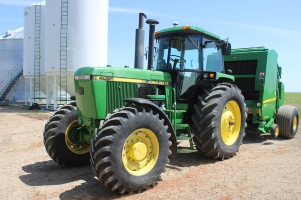 1989 JD 4055 MFWD Tractor #1056