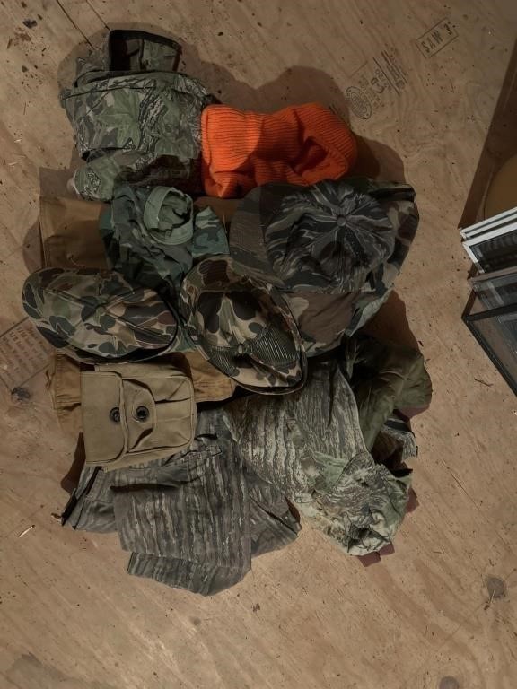 Camo & hunting clothes