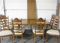 Vintage Large Dining Room Table w/ 6 Chairs